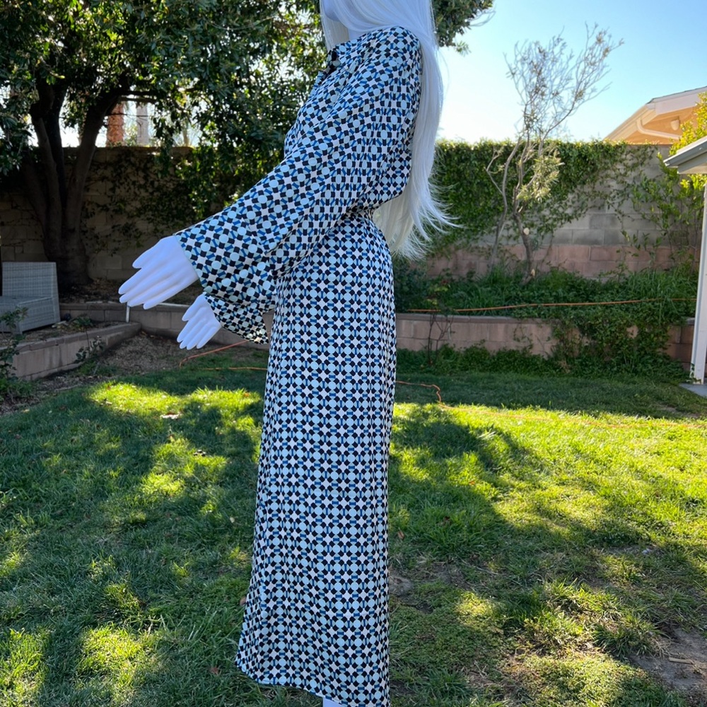 Dress - Picture 5 of 5